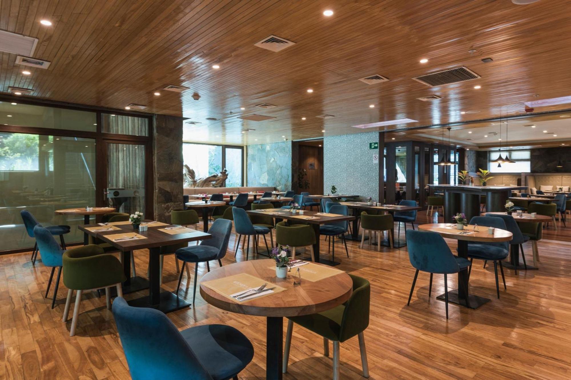 Courtyard By Marriott Puerto Montt Hotell Exteriör bild